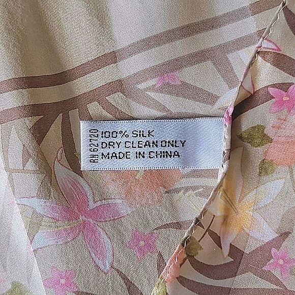 Oscar | Oscar De La Renta pale gold floral silk scarf - Picture 4 of 8